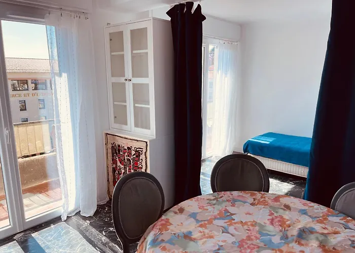 French Riviera Centre Port Balcon Panoramique Et Clim