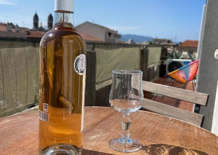 French Riviera Centre Port Balcon Panoramique Et Clim *