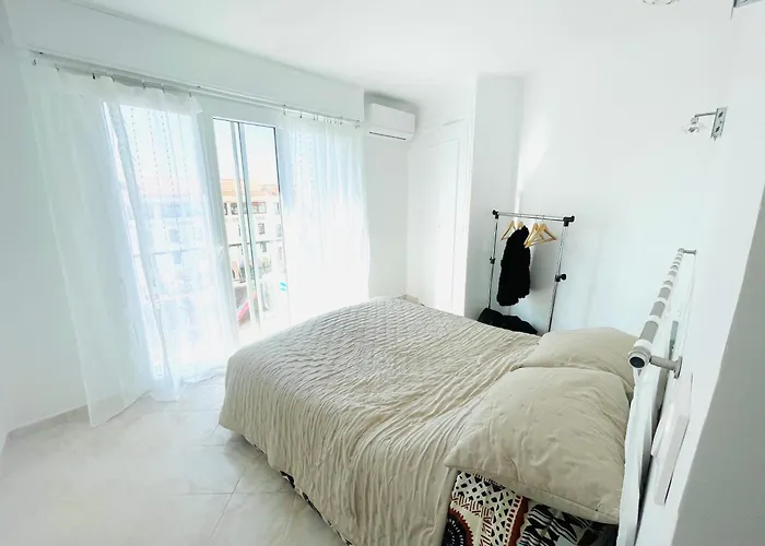 דירה French Riviera Centre Port Balcon Panoramique Et Clim Saint-Raphaël