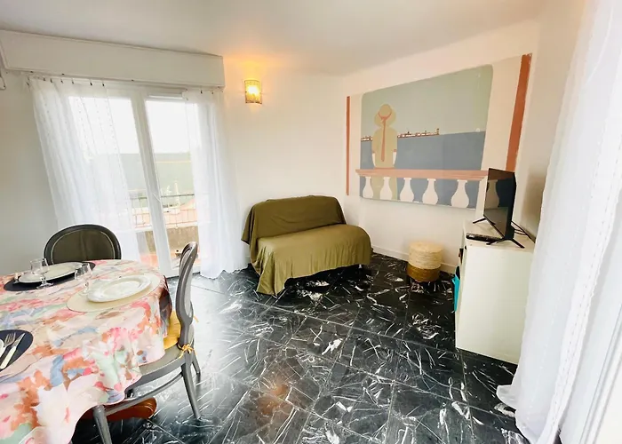 Apartment French Riviera Centre Port Balcon Panoramique Et Clim